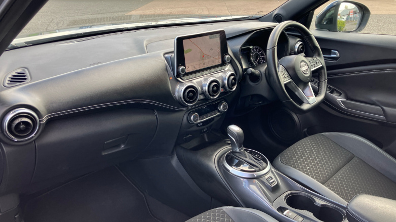 Nissan Juke 1.6 Hybrid N-Connecta 5dr Auto Hybrid Hatchback